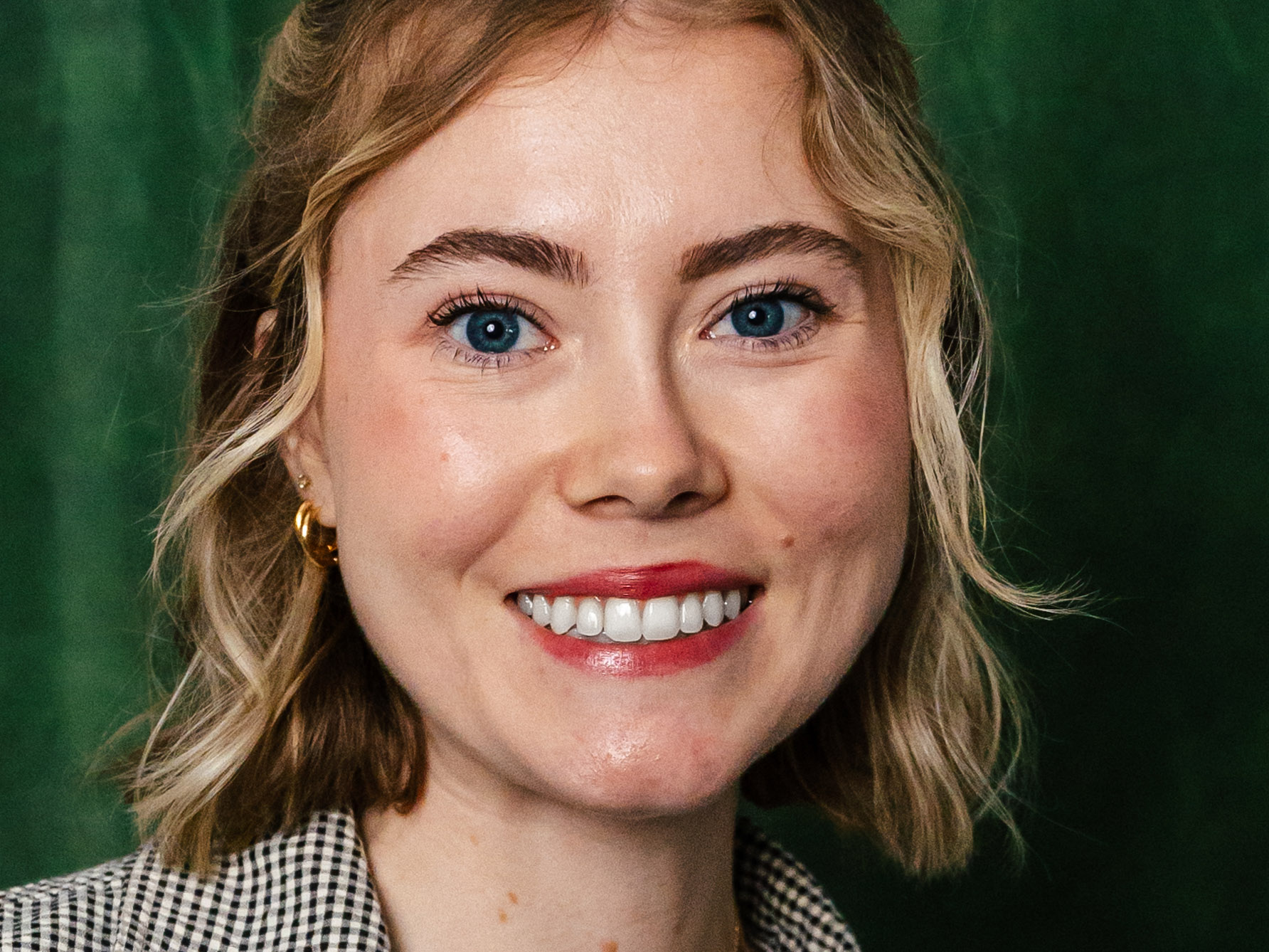 Lindsay Dube Headshot