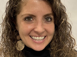Kelli Kinman Headshot