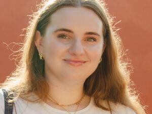 Maggie Watts Headshot